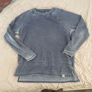 LIV Outdoor crew neck sweatshirt